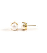 Load image into Gallery viewer, Bold shine pearl stud earrings
